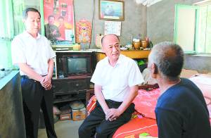 聂瑞平到涞源县调研时强调 各级基层党组织要切实当好带领群众脱贫致富的战斗堡垒